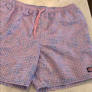 Vineyard Vines mans swimsuit